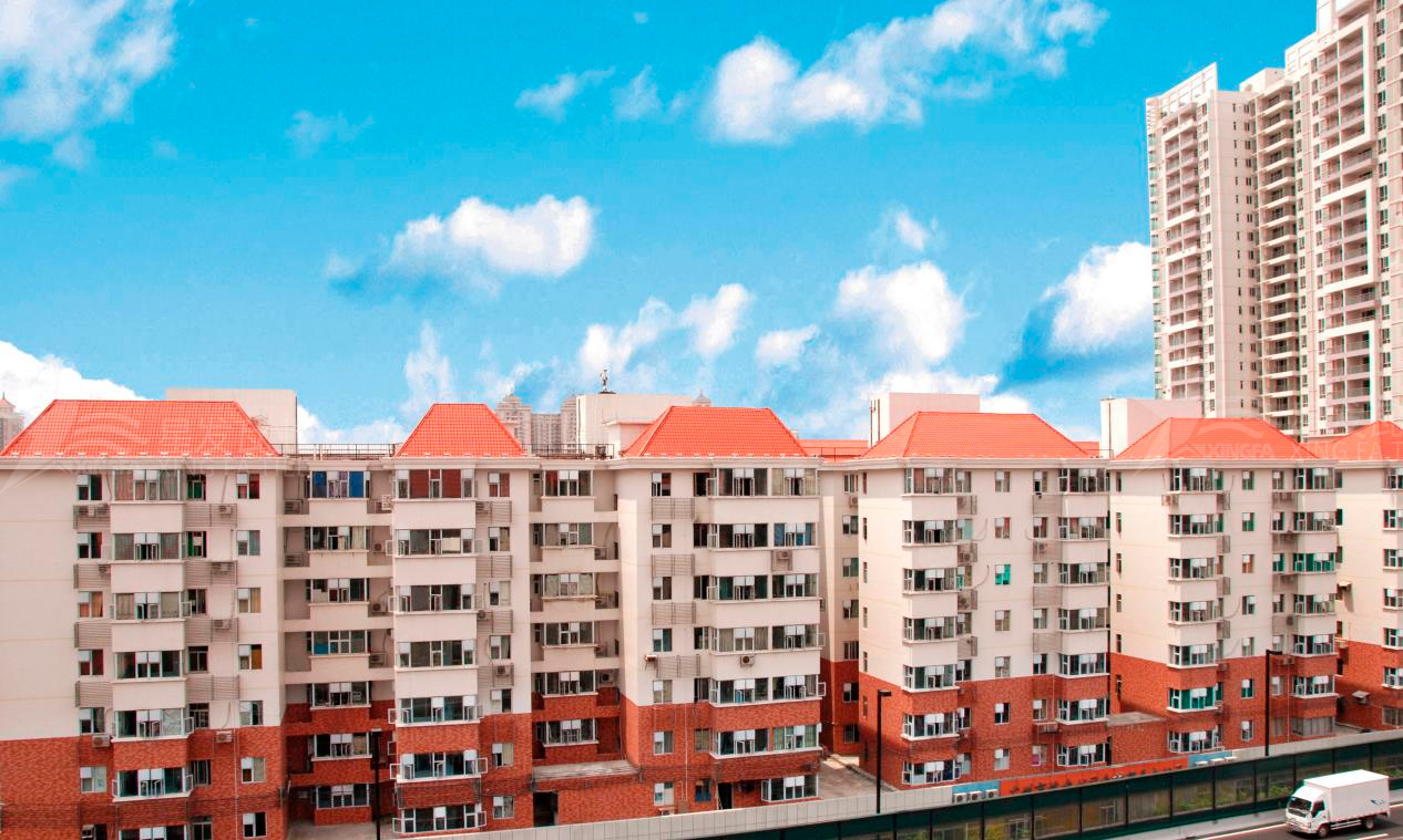 平改坡工程用合成樹脂瓦的優(yōu)勢，不僅僅是提升城市形象那么簡單！